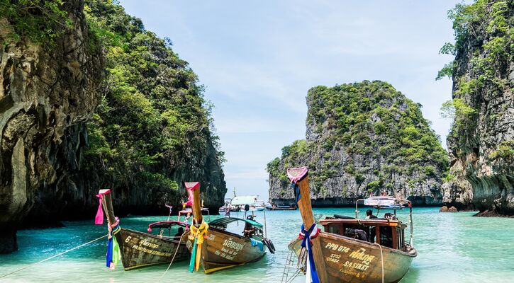 BANGKOK & PHUKET